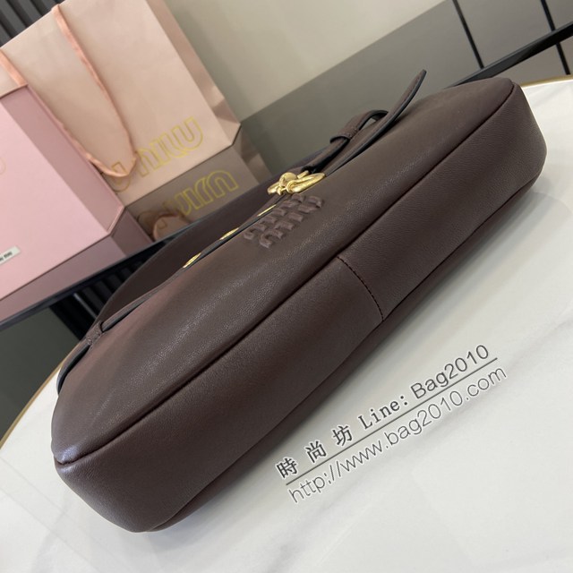 miumiu繆繆專櫃最新款爆款腋下中古包肩背女包 jh2574型號：5BC182